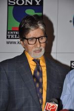 Amitabh Bachchan on the sets of KBC in Mumbai on 7th Sept 2013 (52).JPG